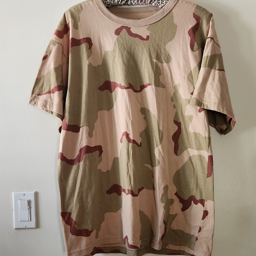 Rothco Desert Camo Short Sleeve Tee in Tan, Olive & Brown